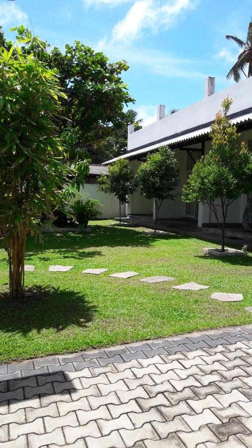 The Ritz Hikkaduwa Otel Dış mekan fotoğraf