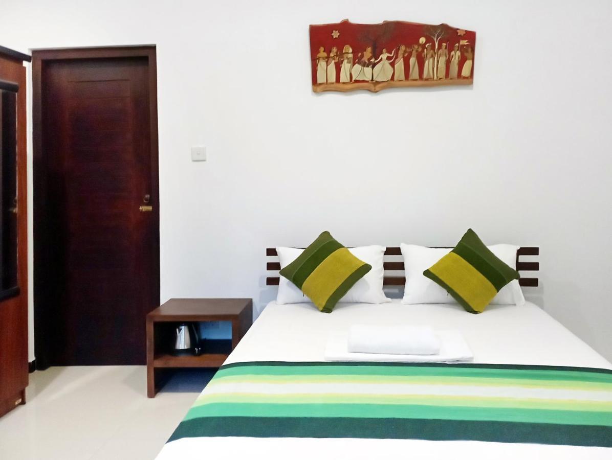 The Ritz Hikkaduwa Otel Dış mekan fotoğraf
