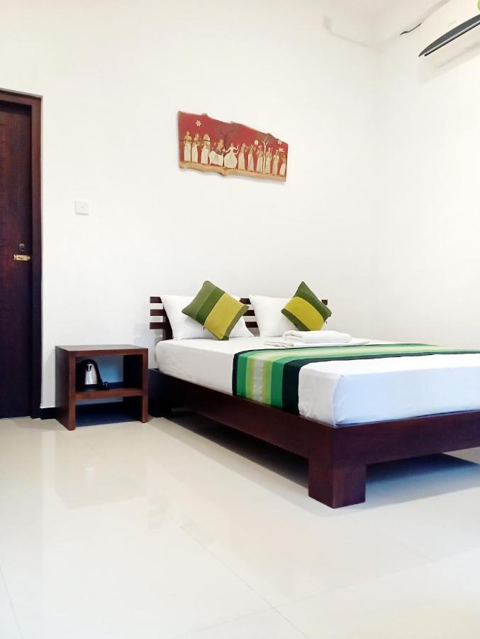 The Ritz Hikkaduwa Otel Dış mekan fotoğraf