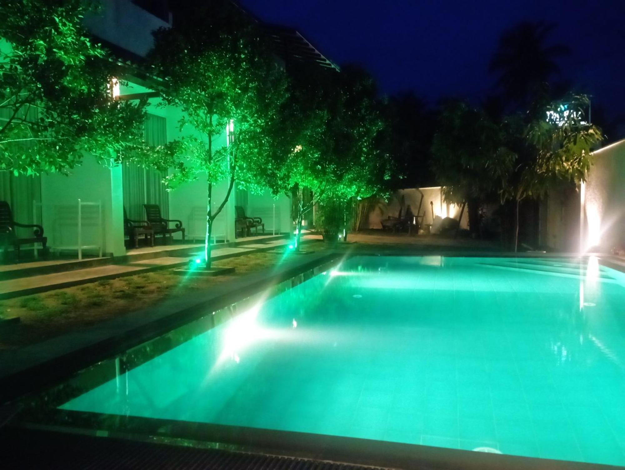 The Ritz Hikkaduwa Otel Dış mekan fotoğraf