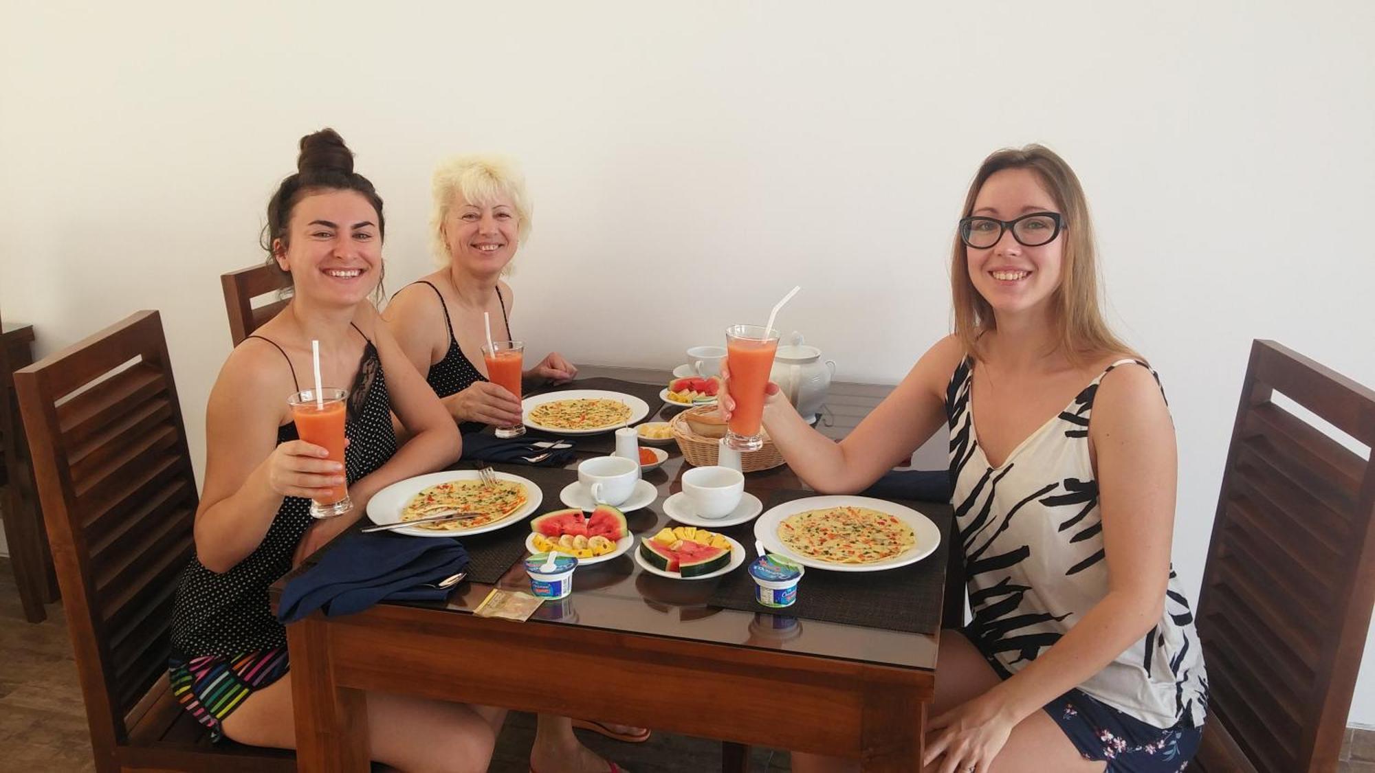 The Ritz Hikkaduwa Otel Dış mekan fotoğraf