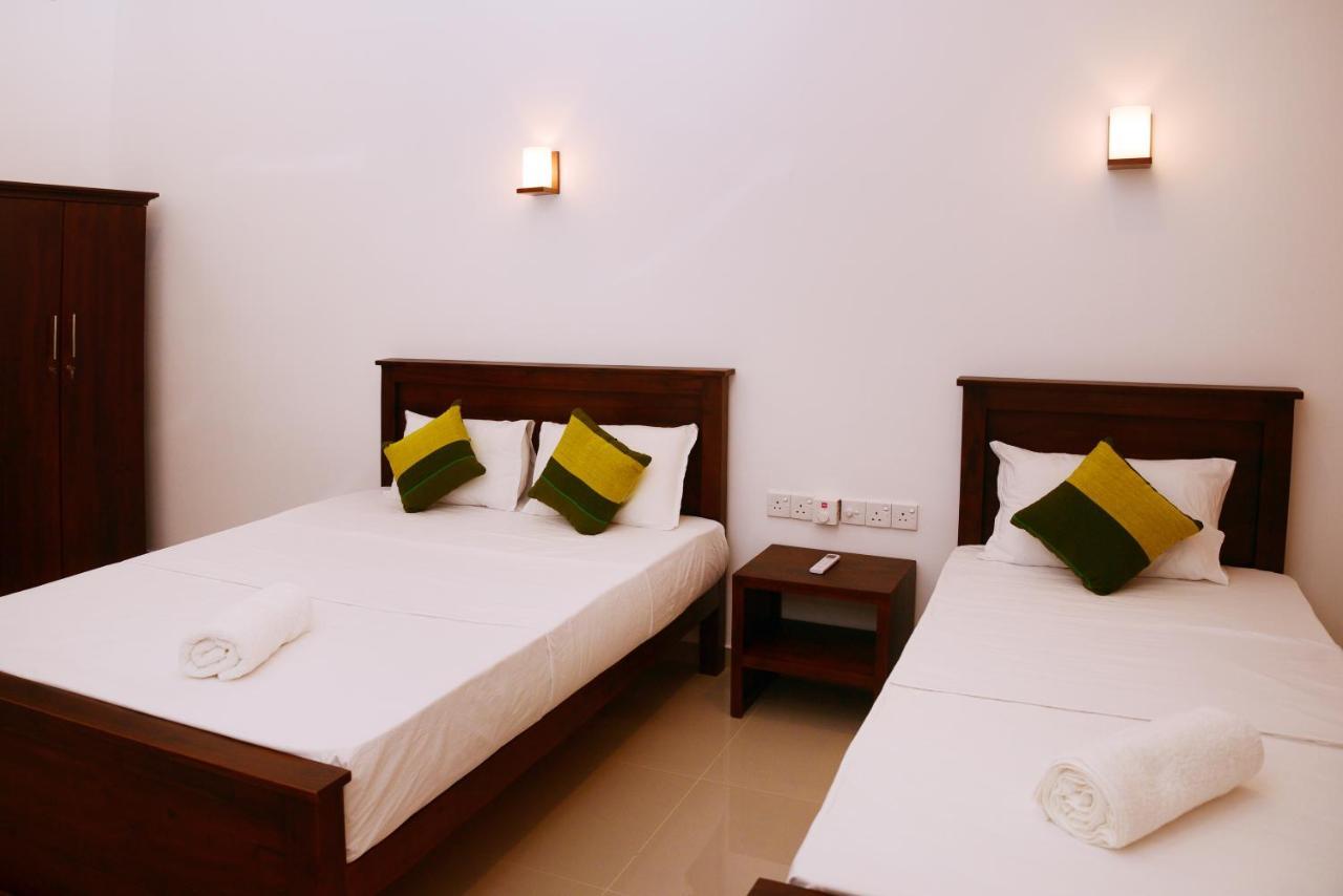 The Ritz Hikkaduwa Otel Dış mekan fotoğraf