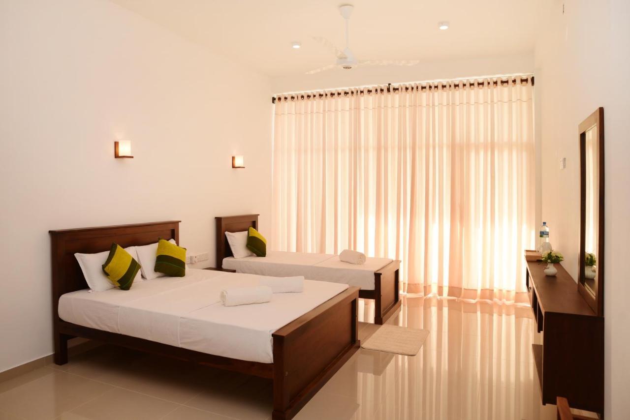 The Ritz Hikkaduwa Otel Dış mekan fotoğraf